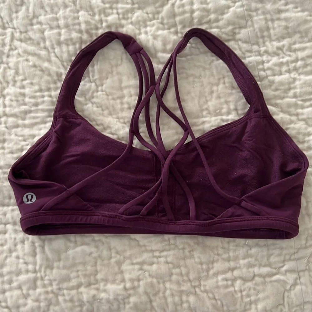 Lulu free to be light support bra - Picture 2 of 2